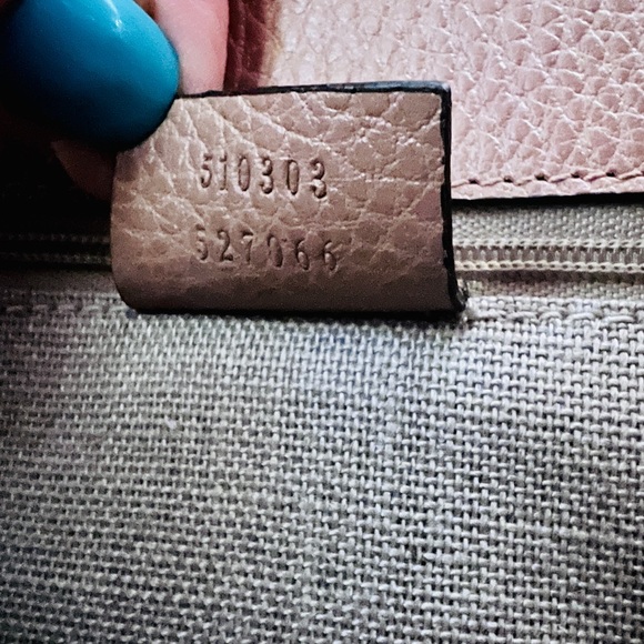 Authentic Gucci Calfskin Dollar Interlocking G Shoulder Bag, purchased in Italy - Picture 13 of 16